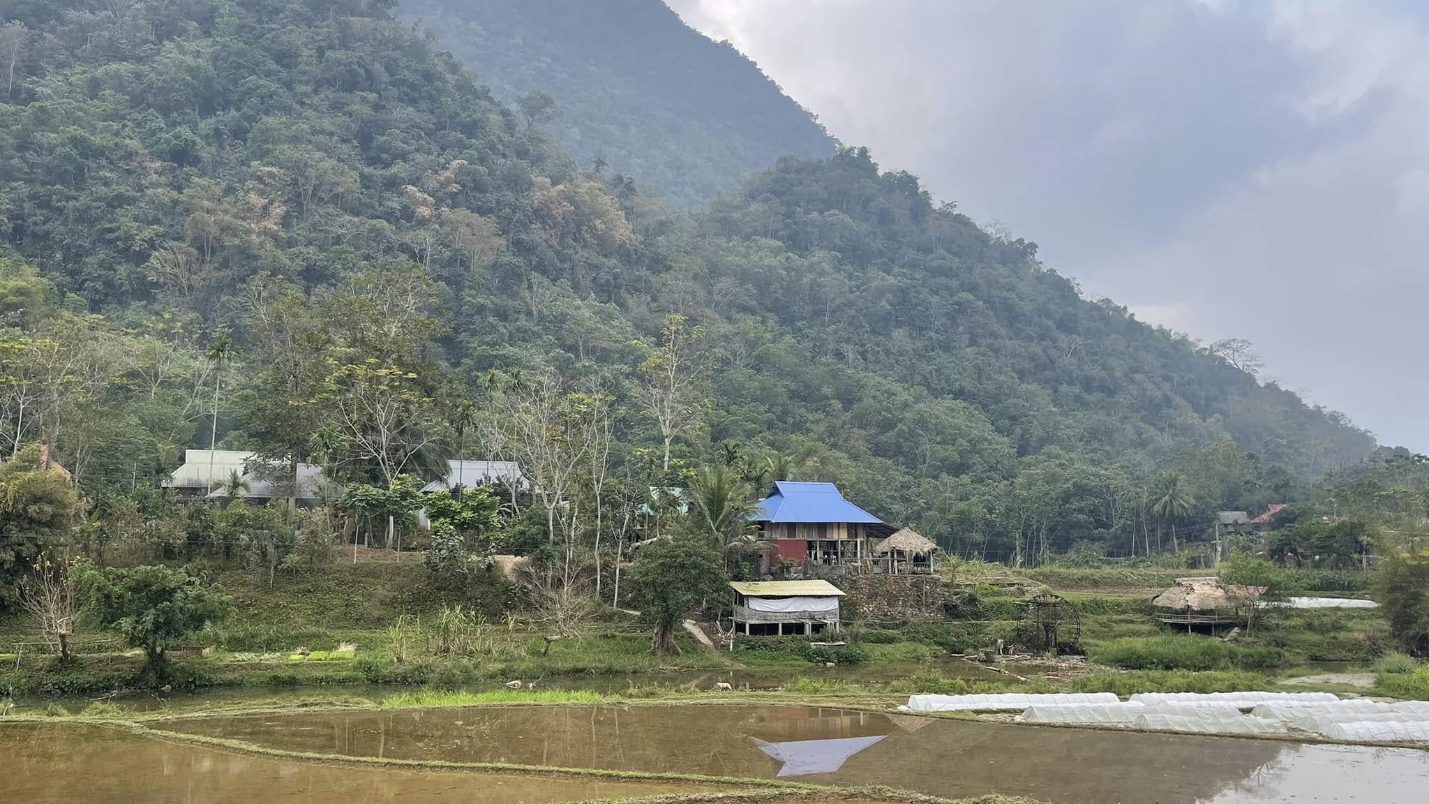 Half-Day Light Cycling: Cultural Experience in Lao Chải & Tả Van Valley